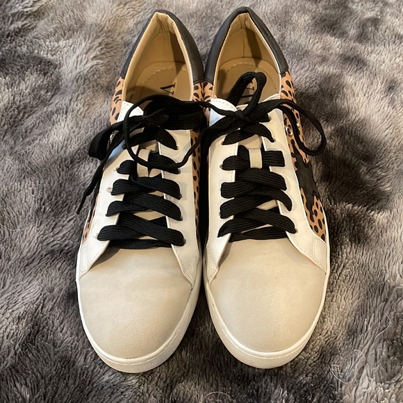 VICI Dash Faux Suede Cheetah Sneakers - Picture 2 of 6